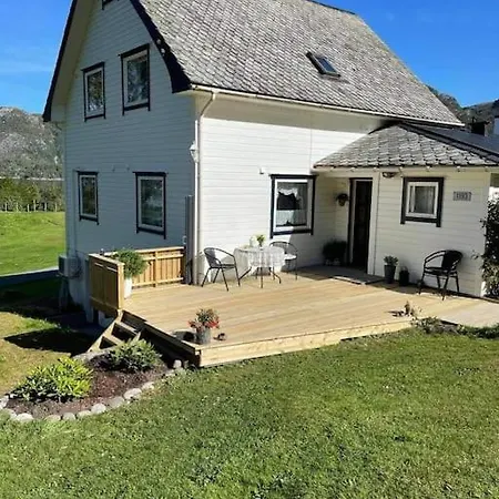 Oceanview House Ideal For Peaceful Holidays * Venoya